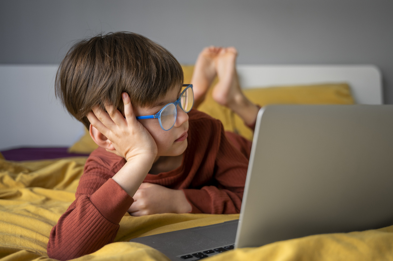 Miopia na infância: como acompanhar a progressão e controlar o aumento do grau